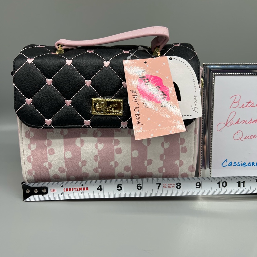 NWT 💋BETSEY JOHNSON💋 crossbody purse - Picture 3 of 10